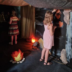 Mammut Stein Feuerschein-Hoehlenmalerei